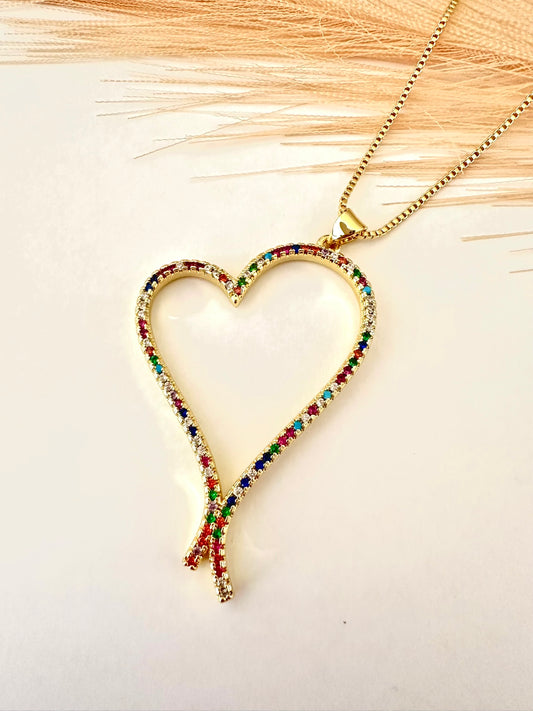 Collar corazón arcoiris