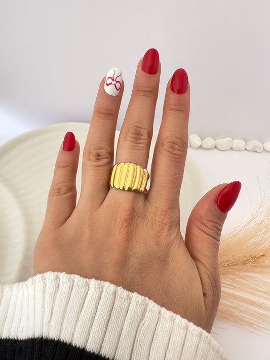 Anillo elegancia dorada - Ajustable