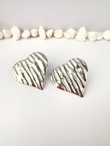 Aros Corazón Texturizado – Acero Plateado - 4cm