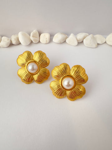 Pendientes Flor Dorada con Perla