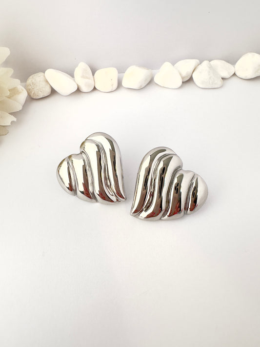 Aros Corazón Metálico elegante