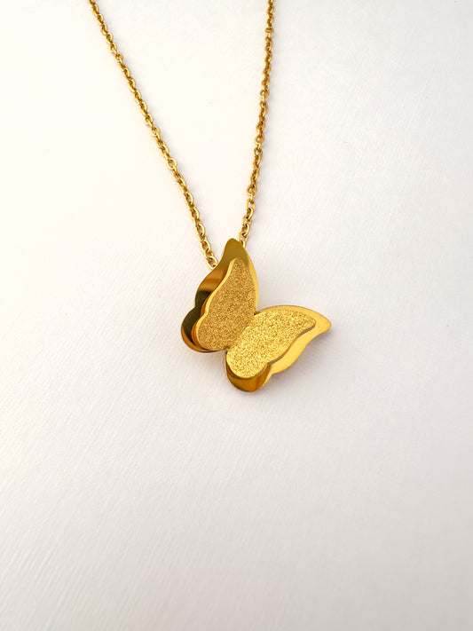 Collar Mariposa Dorada Serenity