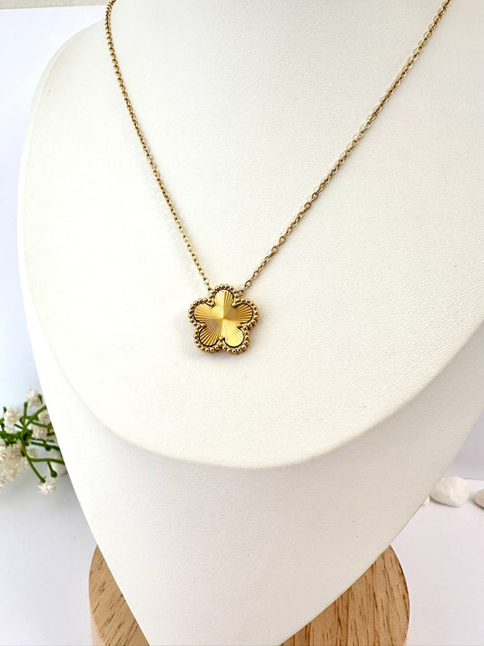Collar Flor Oro de Encanto