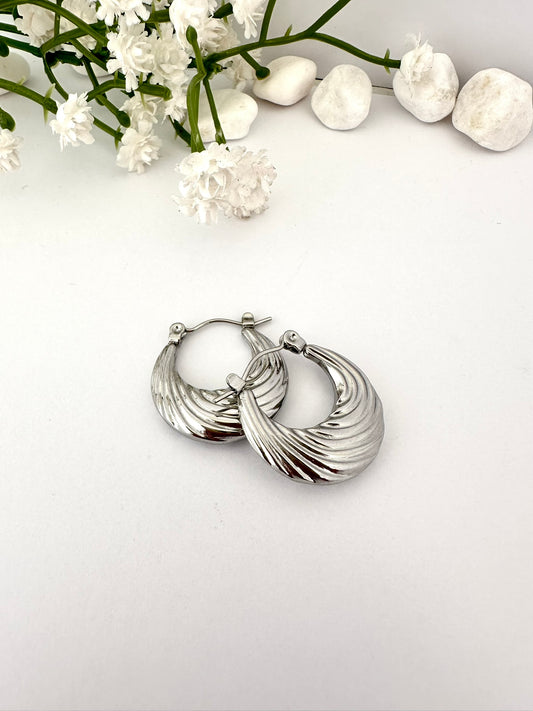 Argollas Plateadas Onduladas 2,4cm