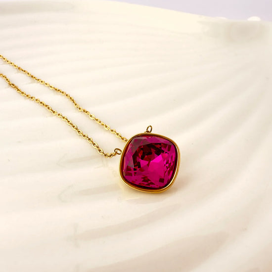 Collar Cristal Cuadrado Fucsia - Glamora