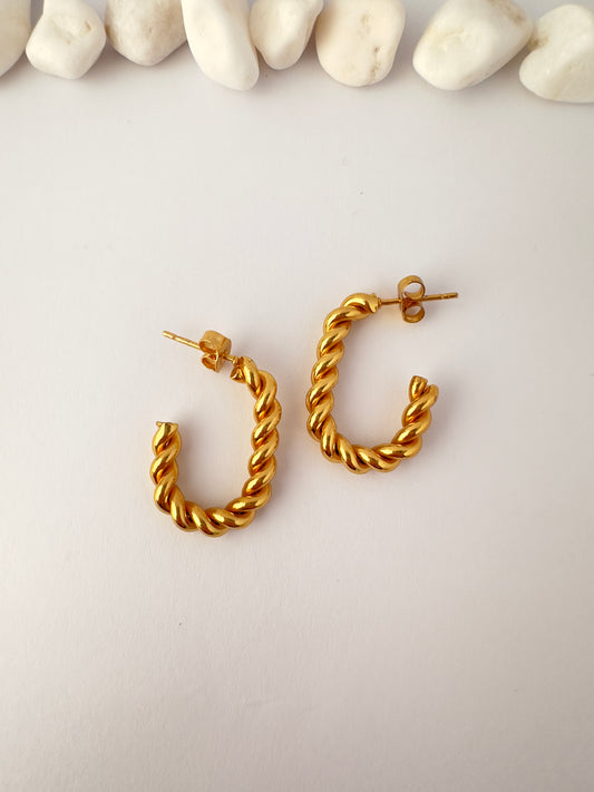 Aros Dorados Trenza Clásica -  Enchape de Oro 18k