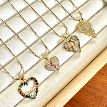 Lote de 4 Collares Corazón – Baño de Oro 18K