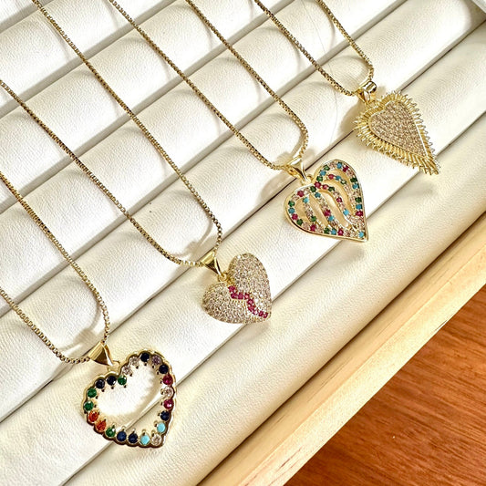 Lote de 4 Collares Corazón – Baño de Oro 18K