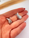 Pendientes gota plateados con textura