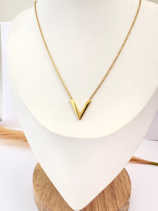 ✨ Collar Dorado V Minimal
