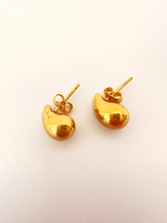 ✨ Aros Gota Clásica Dorada pequeña