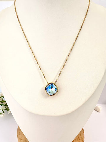 Collar Cristal Celeste resplandeciente