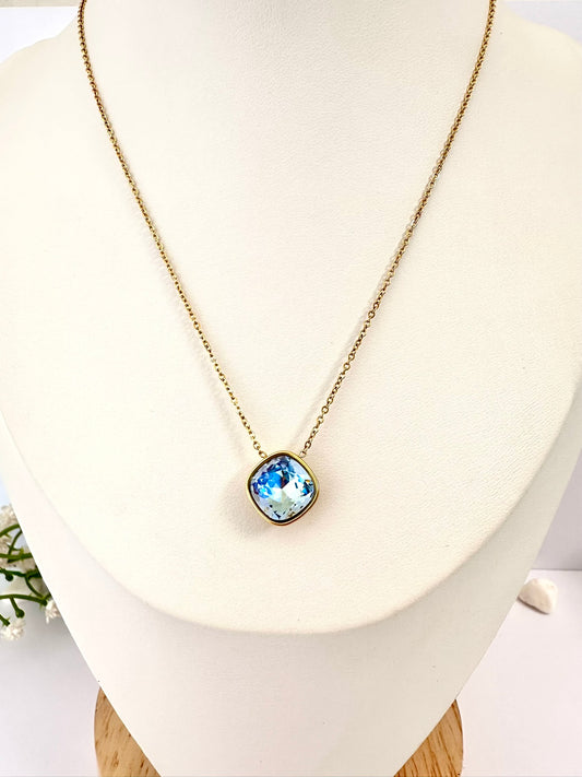 Collar Cristal Celeste resplandeciente