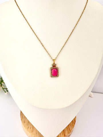 Collar con Piedra Fucsia y Circonias