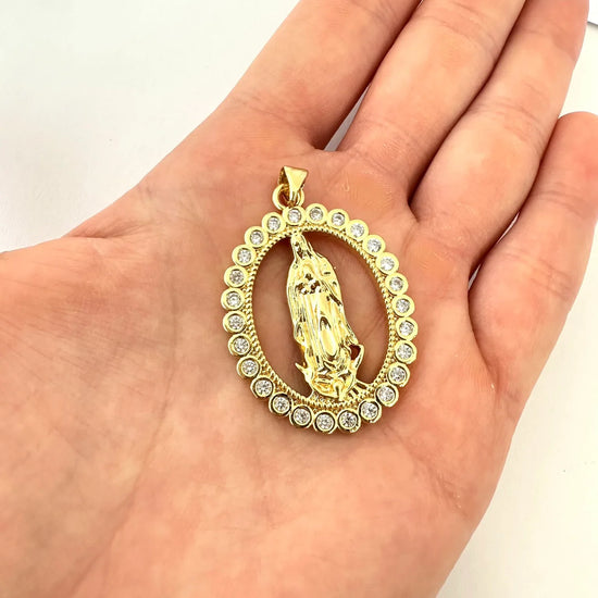 Dije Virgen Circones – Baño de Oro 18K -3,6 cm - Glamora