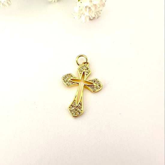 Dije Cruz con Circones – 2,5 cm - Baño de Oro - Glamora