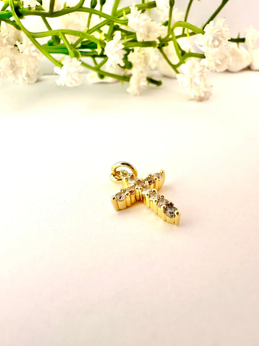 Dije Cruz con Circones – 1,9 cm - Baño de Oro - Glamora