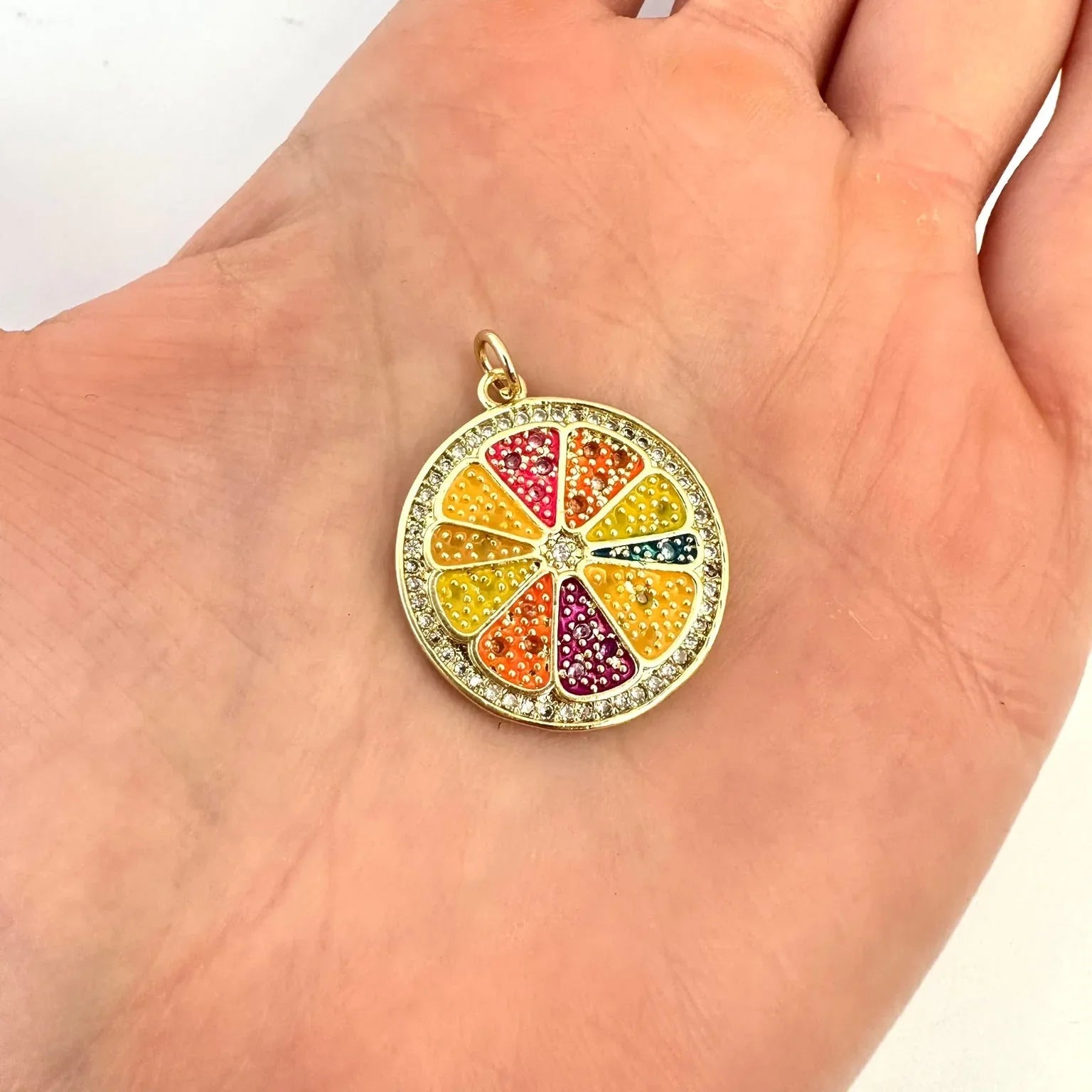Dije Frutal Multicolor - 2,2cm - Baño de Oro - Glamora