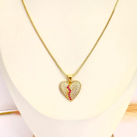Collar Corazón Rubí Destellante – 50 cm - Baño de Oro - Glamora