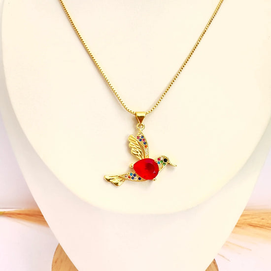 Collar Colibrí Rubí Multicolor – 50 cm - Baño de Oro - Glamora