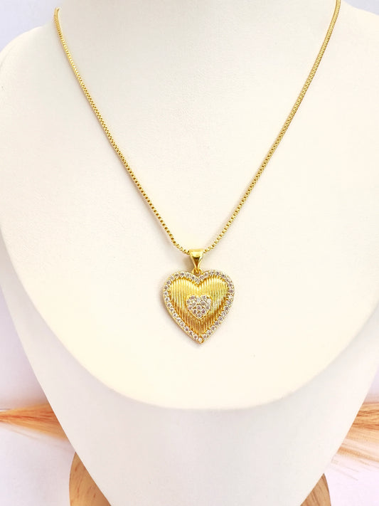 Collar Corazón Relieve Brillante – 50 cm - Baño de Oro - Glamora