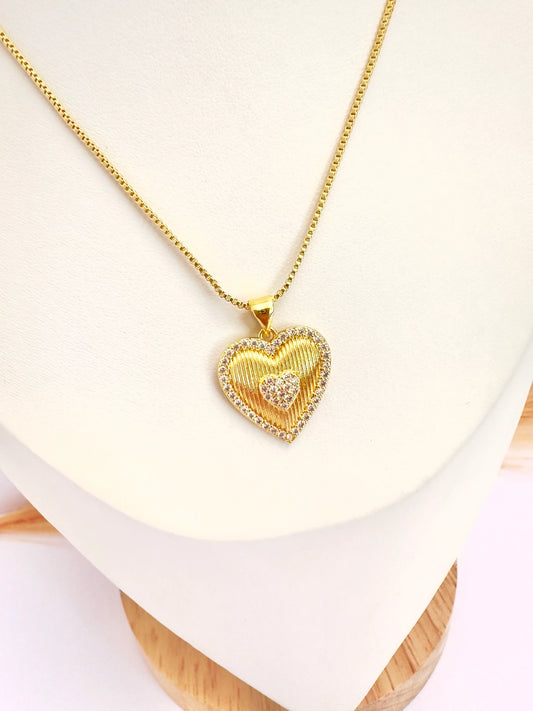 Collar Corazón Relieve Brillante – 50 cm - Baño de Oro - Glamora