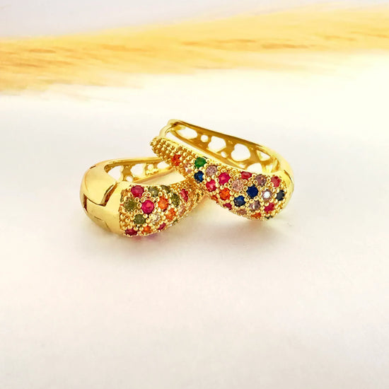 Argollas Arcoíris Elegantes – 2,2 cm - Baño de Oro - Glamora