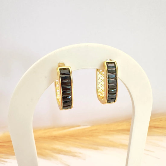 ✨ Argollas Rectangulares Negras - 2 cm- Baño de Oro - Glamora