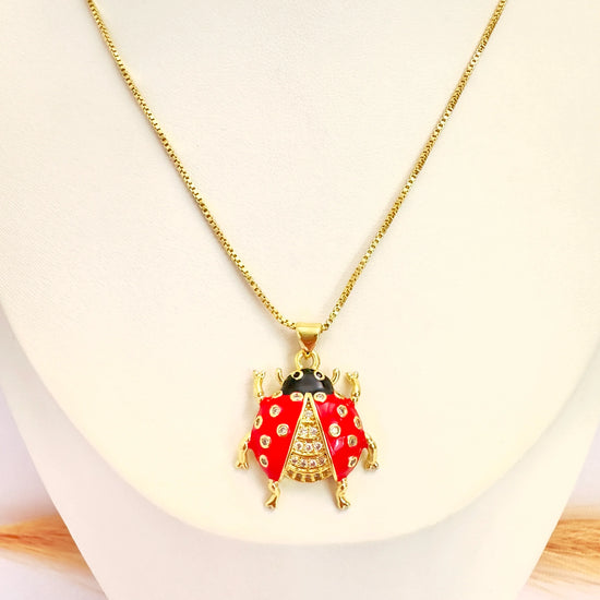 Collar Chinita de la Suerte – 51 cm - Baño de Oro - Glamora