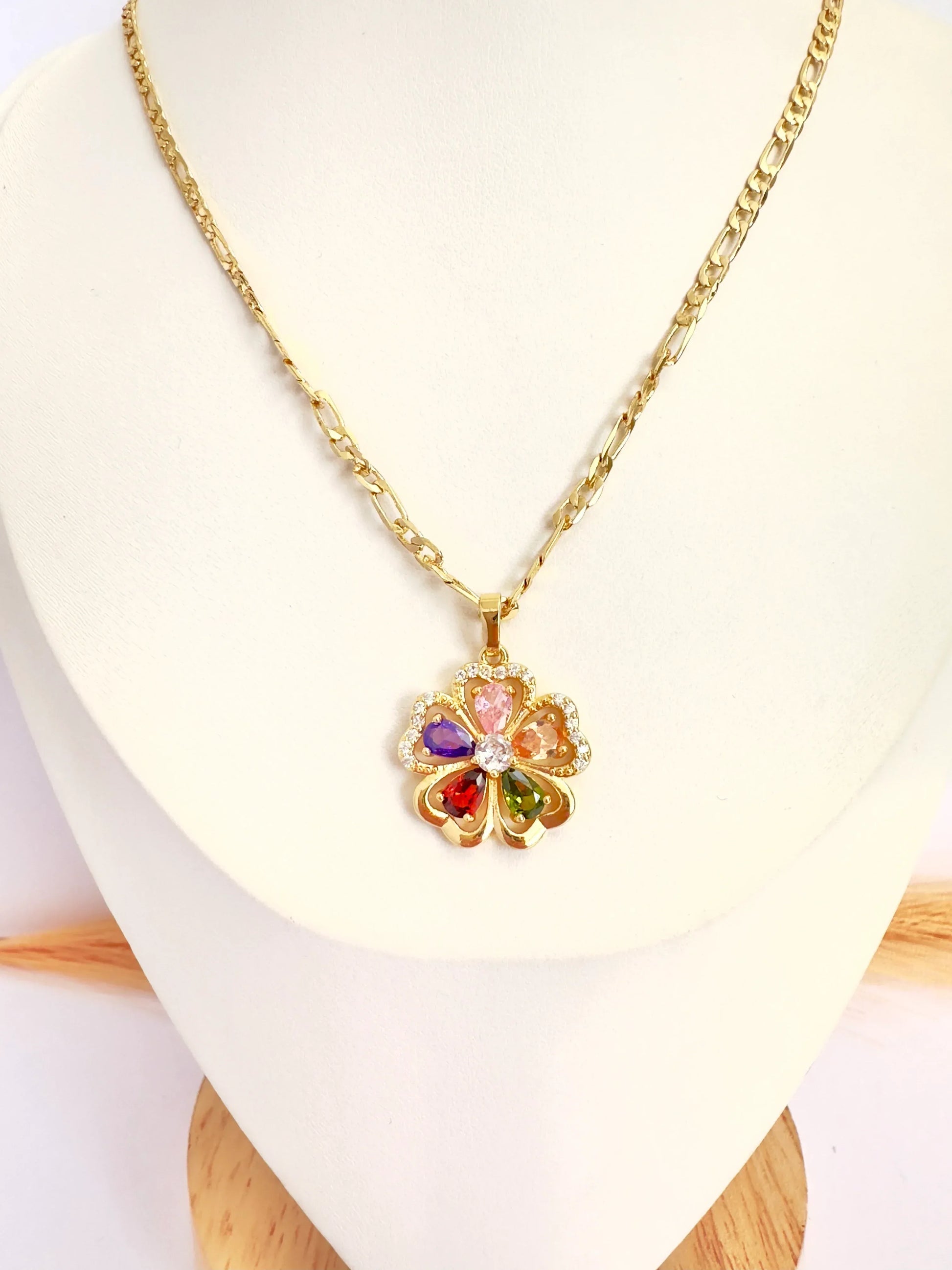 Collar Flor Brillante Multicolor – 47 cm - Baño de Oro - Glamora