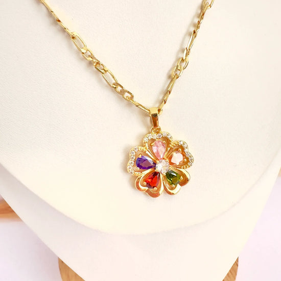 Collar Flor Brillante Multicolor – 47 cm - Baño de Oro - Glamora