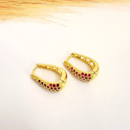 Argollas con Circones Rosa – 2,2 cm - Baño de Oro - Glamora