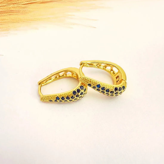 Argollas con Circones Azules – 2,2 cm - Baño de Oro - Glamora