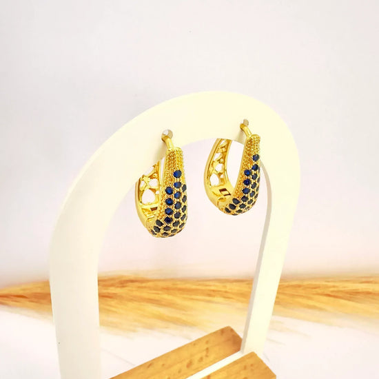 Argollas con Circones Azules – 2,2 cm - Baño de Oro - Glamora