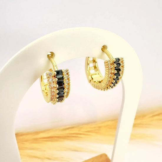 Argollas Black Elegant – 1,8 cm - Baño de Oro - Glamora