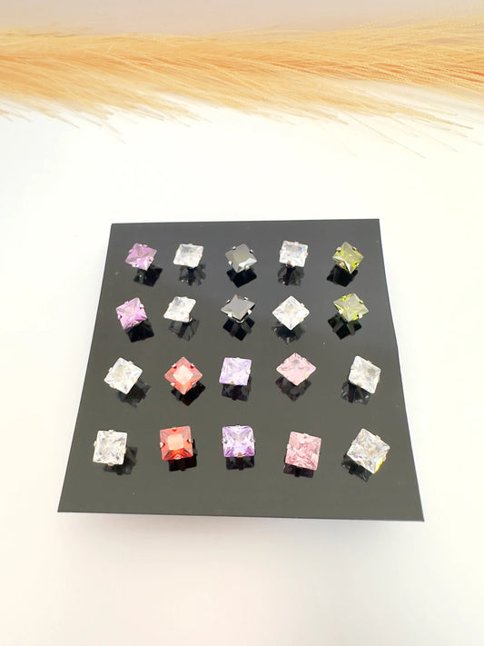 Pack 10 Pendientes de Circones y puntos de luz- $860 c/u - Glamora