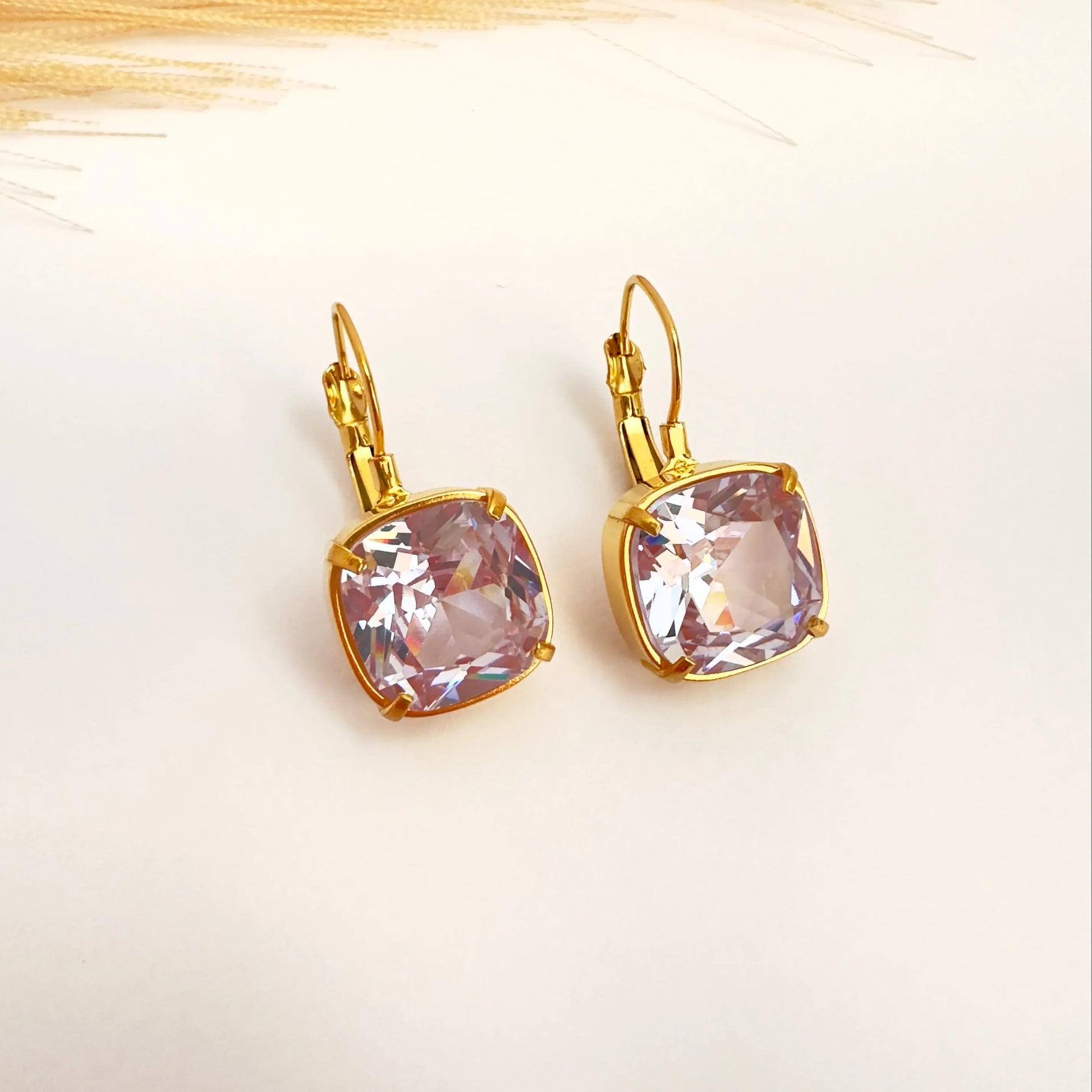 Pendientes punto de luz elegantes - 2,7cm - Glamora