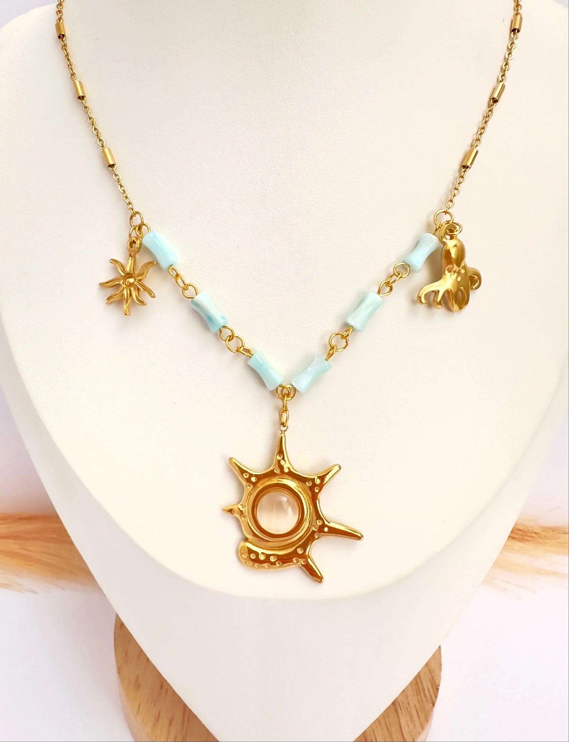 Collar Costa de Oro con Dijes Marinos – 50 cm - Glamora