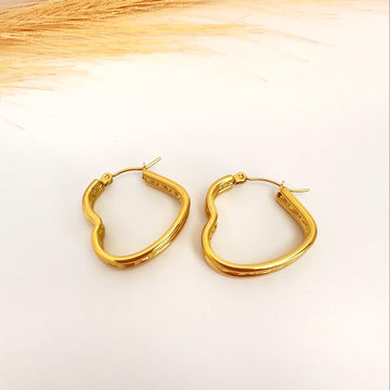 Argollas Corazón de Oro - 2,5cm - Enchape de Oro 18k