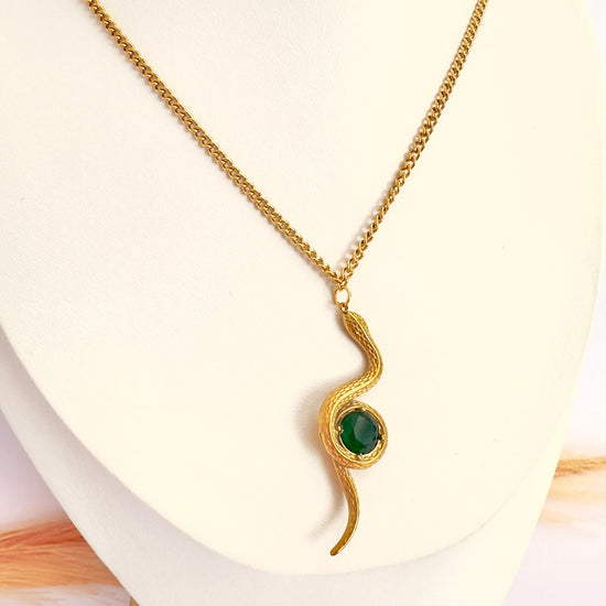 Collar Serpiente Esmeralda Oro - 50cm - Glamora
