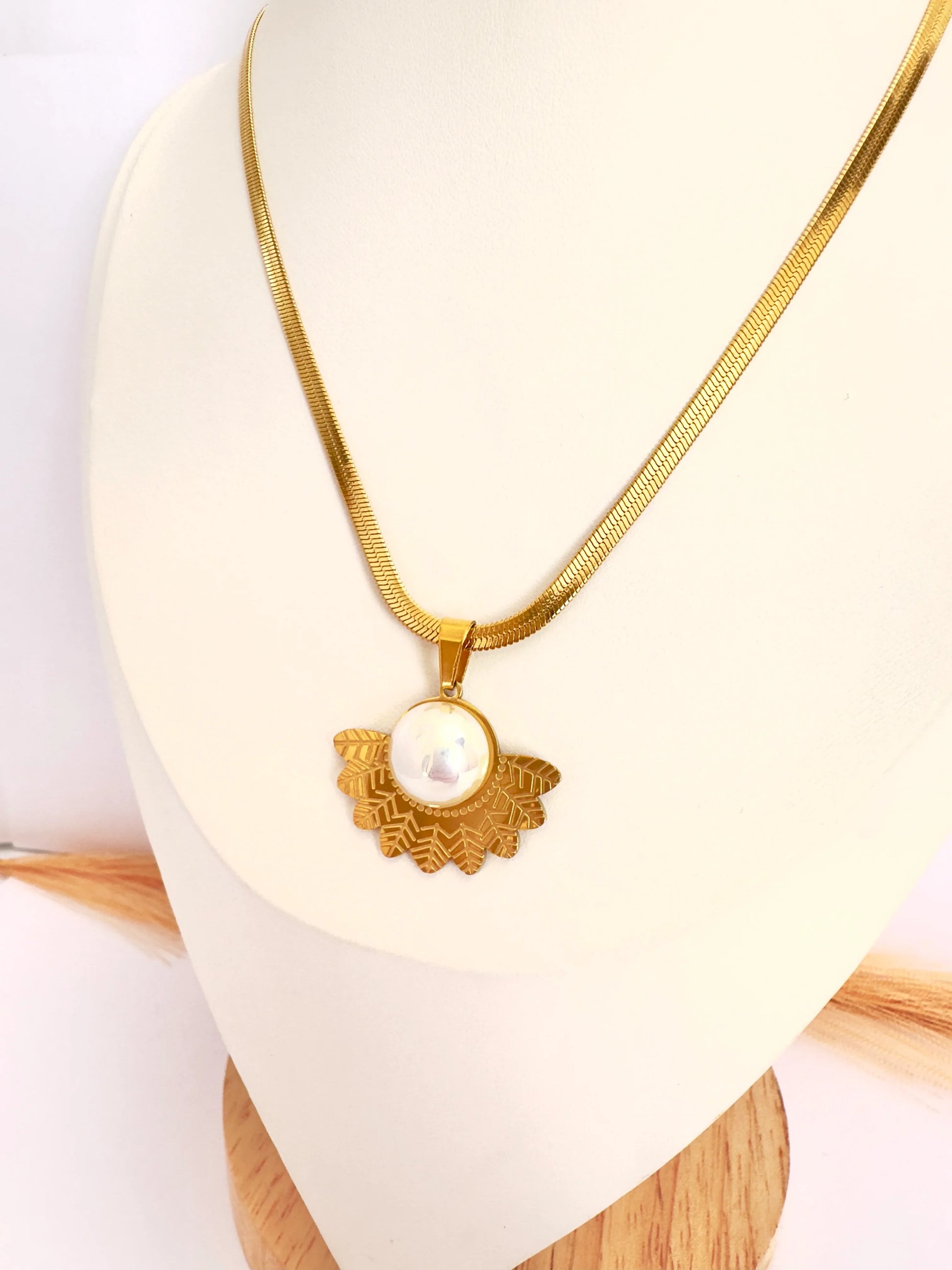 Collar Hojas Perla Oro - 45cm - Glamora