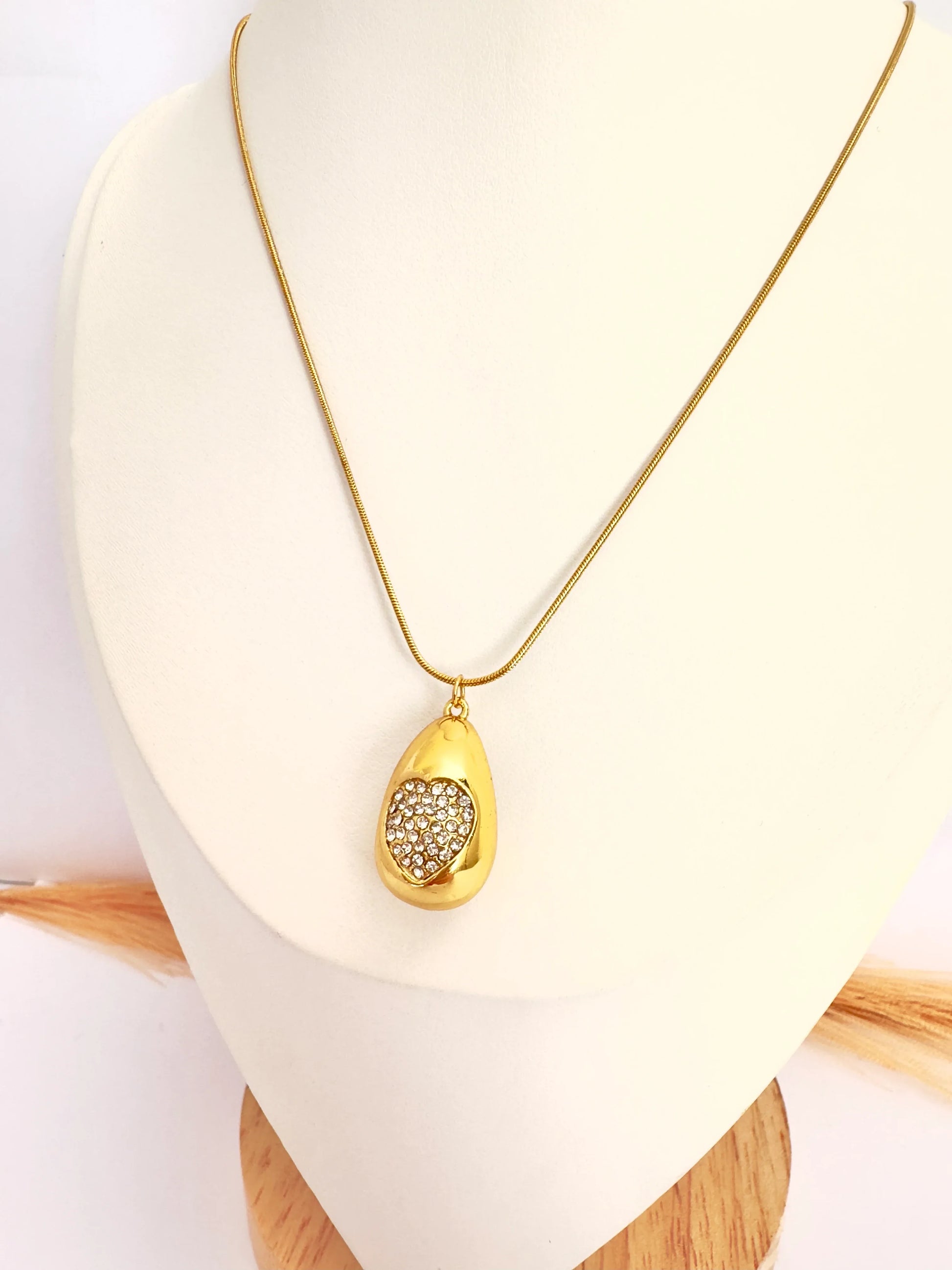 Collar Gota Corazón Luminoso - 45cm - Glamora