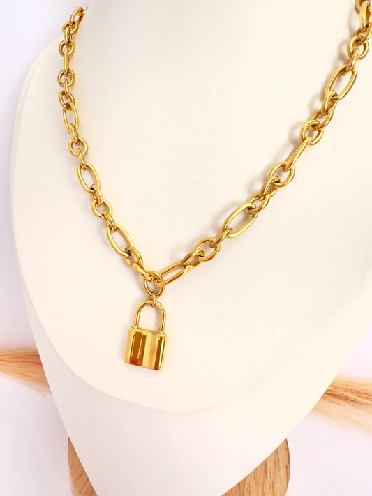 ✨ Collar con Candado Trend Oro - Glamora