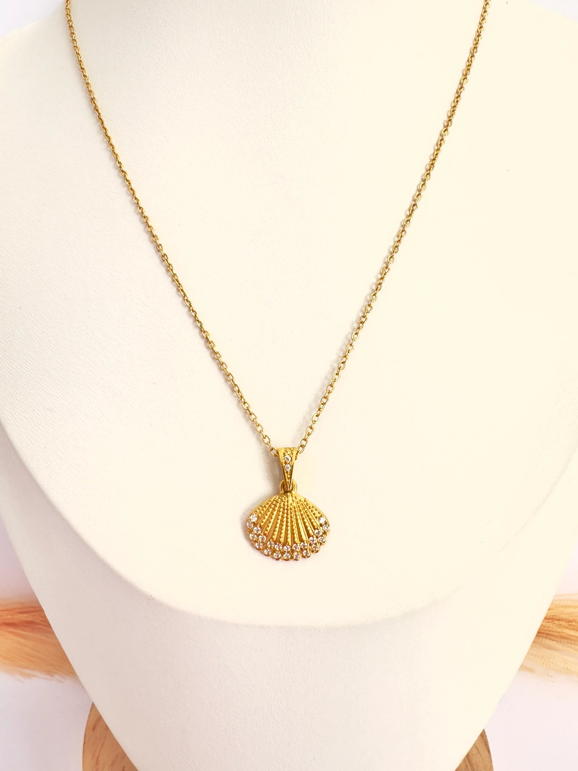 Collar Concha Brillante Oro - 50cm - Glamora