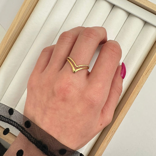 Anillo en V - Ajustable - Enchape de Oro 18k