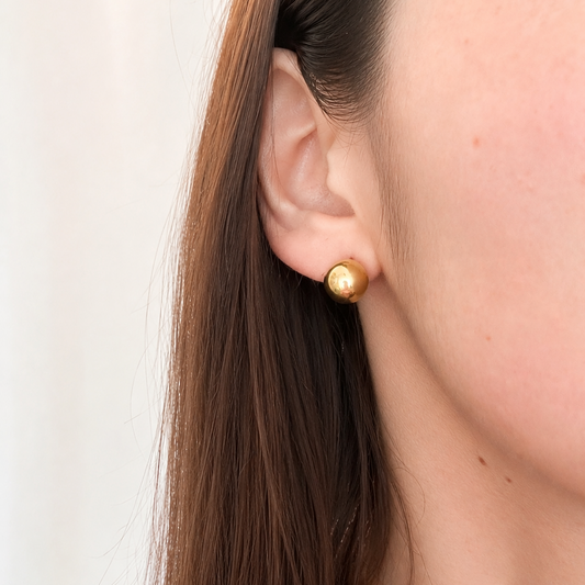 Aros Esfera Clásica - Enchape de Oro 18k