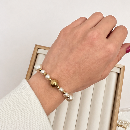 Pulsera Perlas y Esferas Gold - Enchape de Oro 18k